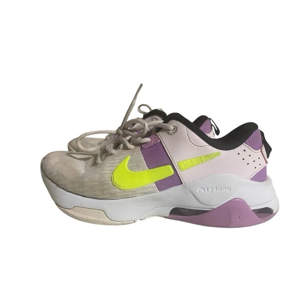 Women's Nike Zoom Bella 6 Shoes Sneakers [DR5720-600] Size 6 - Picture 11 of 16